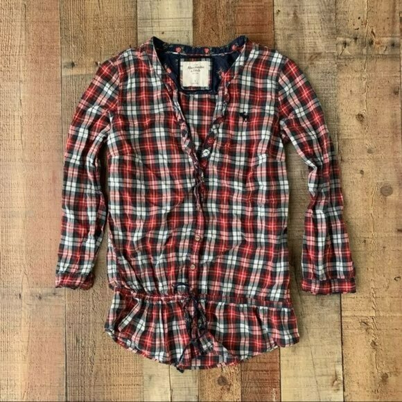 Abercrombie and Fitch womens size S red green white button down with front tie - Picture 1 of 9